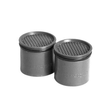 Kapsuły z aktywnym węglem do filtów LifeStraw® Go 2-stage oraz Steel. Kapsułki pozwalają przefiltrować 100 litrów wody i oczyścić ją z bakterii i pierwotniaków oraz ze zbyt wysokiego poziomu chloru, substancji organicznych, złego smaku i zapachu. W zestawie znajdują się dwie sztuki kapsułek. - LifeGun.pl LifeStraw® - Kapsuły z aktywnym węglem - Go 2-stage, Steel - 2szt-1