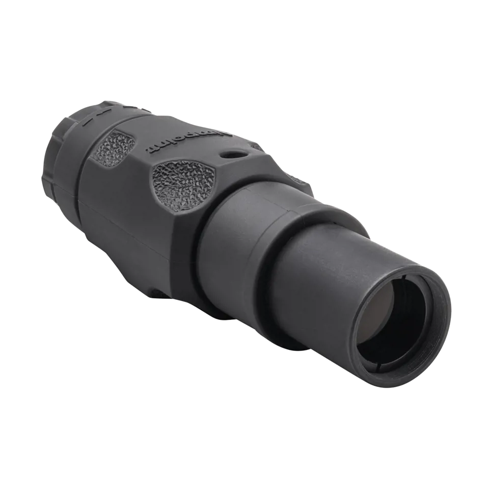 Aimpoint 6XMag™-1 to zaawansowany powiększalnik o 6-krotnym powiększeniu, zaprojektowany z myślą o profesjonalnych użytkownikach, którzy pragną zwiększyć możliwości swojego celownika kolimatorowego. Dzięki solidnej konstrukcji i wysokiej jakości optyce, 6XMag-1 doskonale sprawdza się w wymagających warunkach terenowych. - LifeGun.pl Powiększalnik Aimpoint 6XMag 1 3