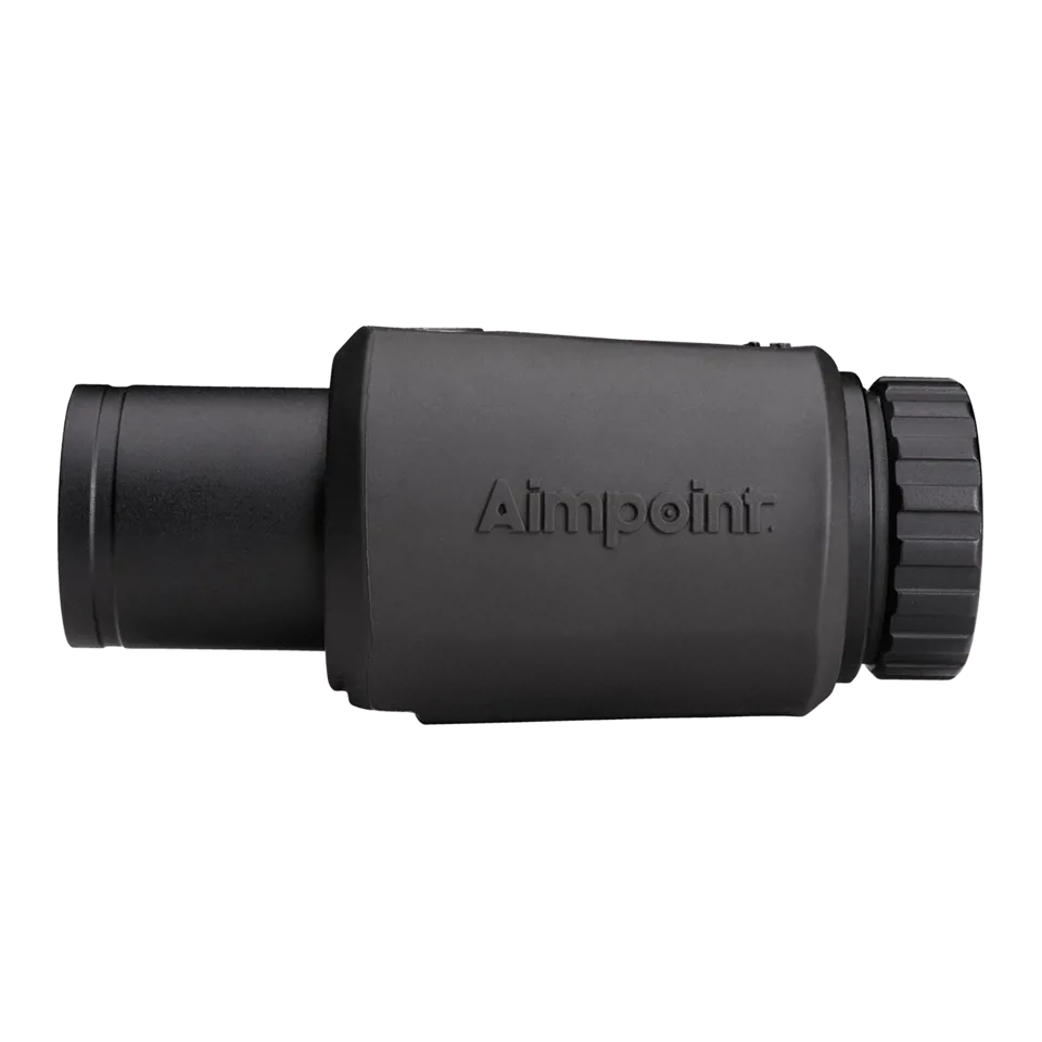 Powiększalnik Aimpoint® 3X-C – precyzyjne powiększenie do kolimatorów Aimpoint Powiększalnik Aimpoint® 3X-C to wysokiej jakości urządzenie optyczne, które zwiększa powiększenie Twojego kolimatora Aimpoint do 3×, pozwalając na dokładniejsze celowanie na średnich i dalszych dystansach. Zaprojektowany z myślą o łatwym montażu i szybkim przełączaniu między powiększonym a standardowym widokiem. Wysoka jakość optyki i ergonomia Model 3X-C - LifeGun.pl Powiększalnik do kolimatora Aimpoint 3X C 3