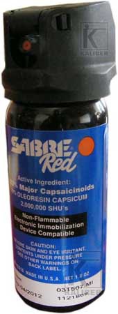 Rodzaj gazu: Piana (Foam) | Zasięg (m): 2.5-3 | Pojemność (ml): 45 - LifeGun.pl Gaz pieprzowy Sabre Red MK2 (pianka) 52H2O10-F-9