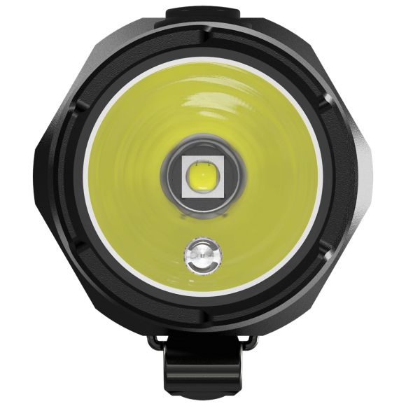 Latarka Nitecore MT20C 460 Lumenów CECHY: Dioda CREE XP-G2 R5 Maksymalna moc: 460 lumenów Zasięg: do 180 metrów Zasilanie: 1x akumulator 18650 (brak w zestawie) lub 2x bateria CR123 (brak w zestawie) Tryby specjalne: lokalizator Beacon, SOS, Stroboskop Długość: 124,7 mm Średnica głowicy: 25,4 mm Waga: 72,3 g (bez baterii)  - LifeGun.pl Latarka Nitecore MT20C 460 Lumenów-4