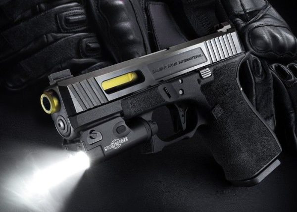 Latarka SureFire XC1 Ultra-Compact Handgun Light-6