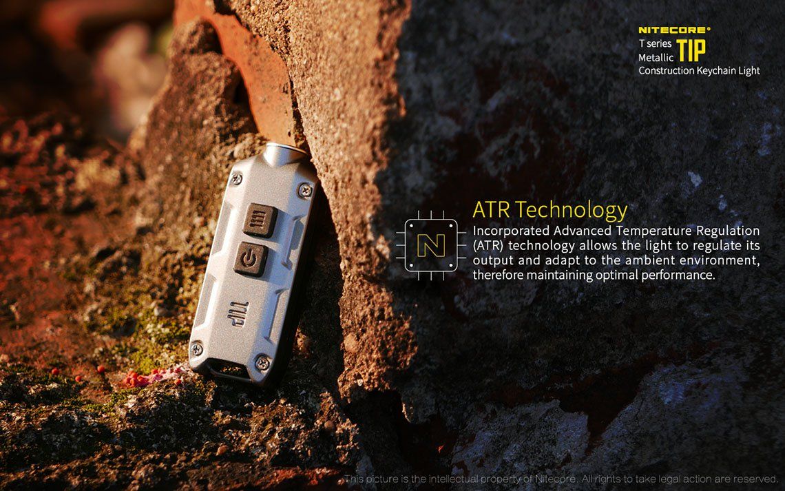 Latarka Nitecore TIP CRI 240 Lumenów TIP CRI to młodszy brat popularnej latarki TIP. Ma maksymalną moc 240 lumenów i świeci światłem neutralnym białym. Jej światło dociera na odległość nawet 56 metrów. Latarka charakteryzuje się kompaktowymi rozmiarami i możliwością ładowania przez USB. Choć w zestawie brak jest kabla zasilającego to można do jej - LifeGun.pl Latarka Nitecore TIP CRI 240 Lumenów-17