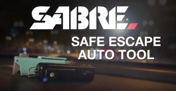Gaz pieprzowy w żelu SABRE Red Safe Escape 3-in-1 Automotive Tool z wybijakiem do szyb i nożem do pasów SE-MT-01-4