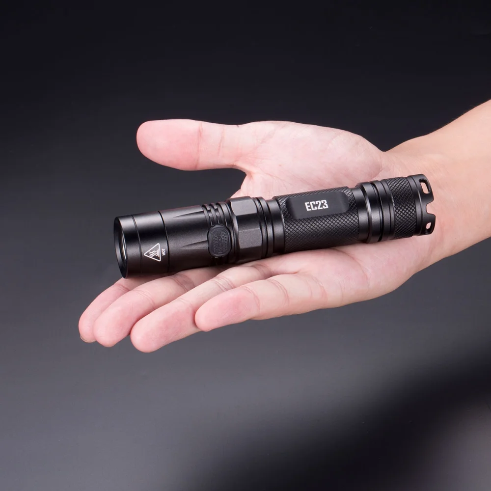 Latarka Nitecore EC23 1800 Lumenów 2 Latarka Nitecore EC23 1800 Lumenów