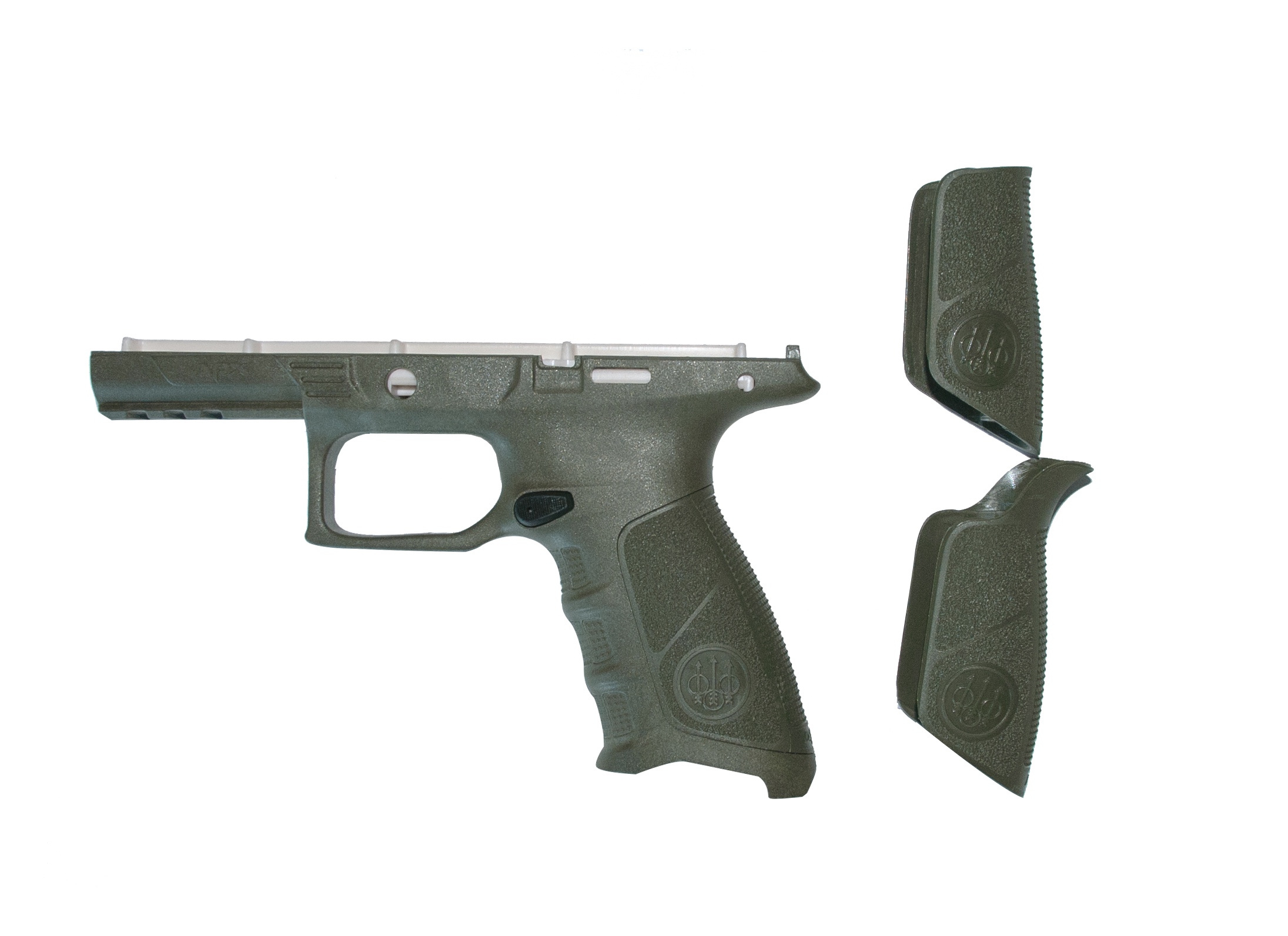 Wymienny chwyt do pistoletu Beretta APX E01643 Olive Drab Wymienny zestaw chwytów do pistoletów Beretta APX Łatwy w wymianie i konfiguracji Rama z wytrzymałego polimeru Każdy zestaw prócz szkieletu zawiera 3 nakładki regulujące chwyt (mała, średnia i duża) - LifeGun.pl Wymienny chwyt do pistoletu Beretta APX E01643 Olive Drab-1