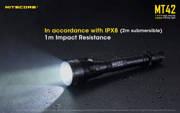 Latarka Nitecore MT42 1800 lumenów-19