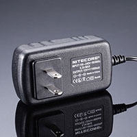 Światło S.O.S.: Tak | Zasięg wiązki światła (m): 398 | Moc światła (L): 6500 | Waga (g): 348 | Źródło światła: 4x LED CREE XHP35 HD - LifeGun.pl Latarka Nitecore Concept 2 6500 lumenów-5