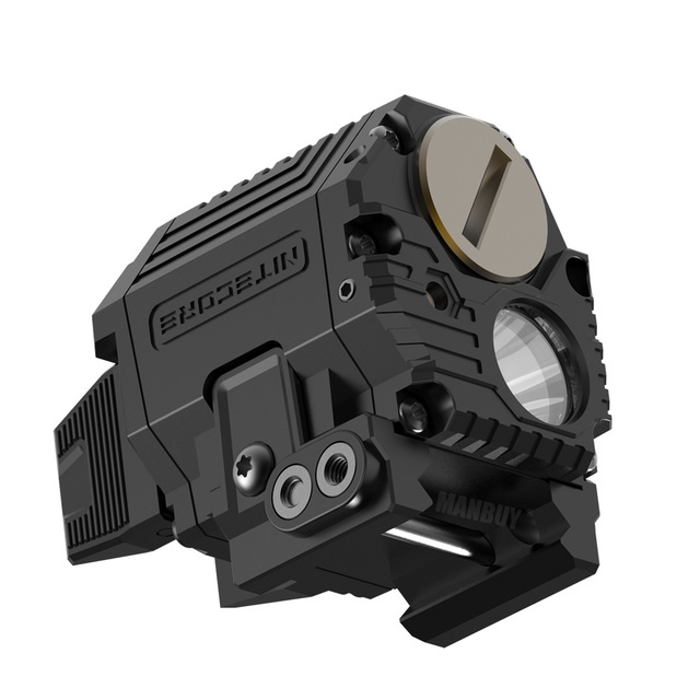 Nitecore NPL10 Cechy: Dioda CREE XP-G2 S3 Precyzyjny celownik z czerwonym laserem o długości fali 635nm Maksymalny czas pracy: 3h 45min. Trwała i lekka konstrukcja 5 jasności i 1 tryb specjalny Zdejmowane klawisze szynowe umożliwiają szybki montaż do większości pistoletów Picatinny-rail Soczewki z dwustronną powłoką odporną na zarysowania System optyczny połączony z powłoką krystaliczną i - LifeGun.pl Latarka Nitecore NPL10 SET 300 lumenów-1