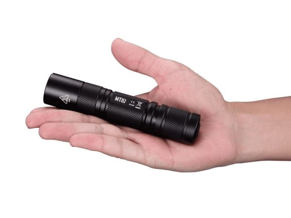 Latarka UV Nitecore MT1U-4