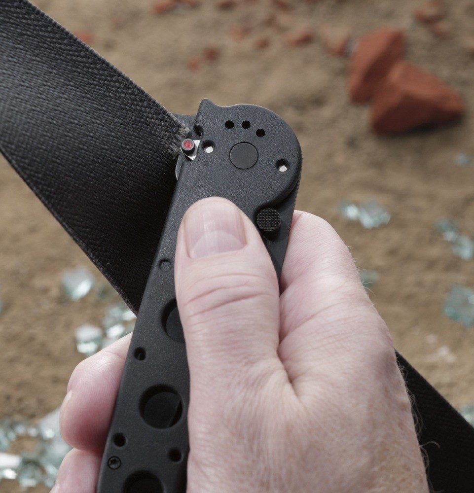 Ostrze ząbkowane: Tak | Kolor: Czarny | Opakowanie: Pudełko kartonowe | Waga (g): 105 | Rodzaj ostrza:: Spear point | Stal: AUS 8 | Wykończenie ostrza: Azotek tytanu - czarne | Długość po złożeniu (cm): 12.4 | Długość ostrza (cm): 8.5 | Rękojeść: Zytel | Twardość materiału ostrza::: 58-59 HRC | Projektant: Kit Carson | Długość całkowita (cm): 20.9 | Blokada ostrza: Locking Liner | Grubość ostrza (cm): 0.3 | Rodzaj ząbkowania ostrza: Combo - LifeGun.pl NÓŻ CRKT M16-13ZLEK-2