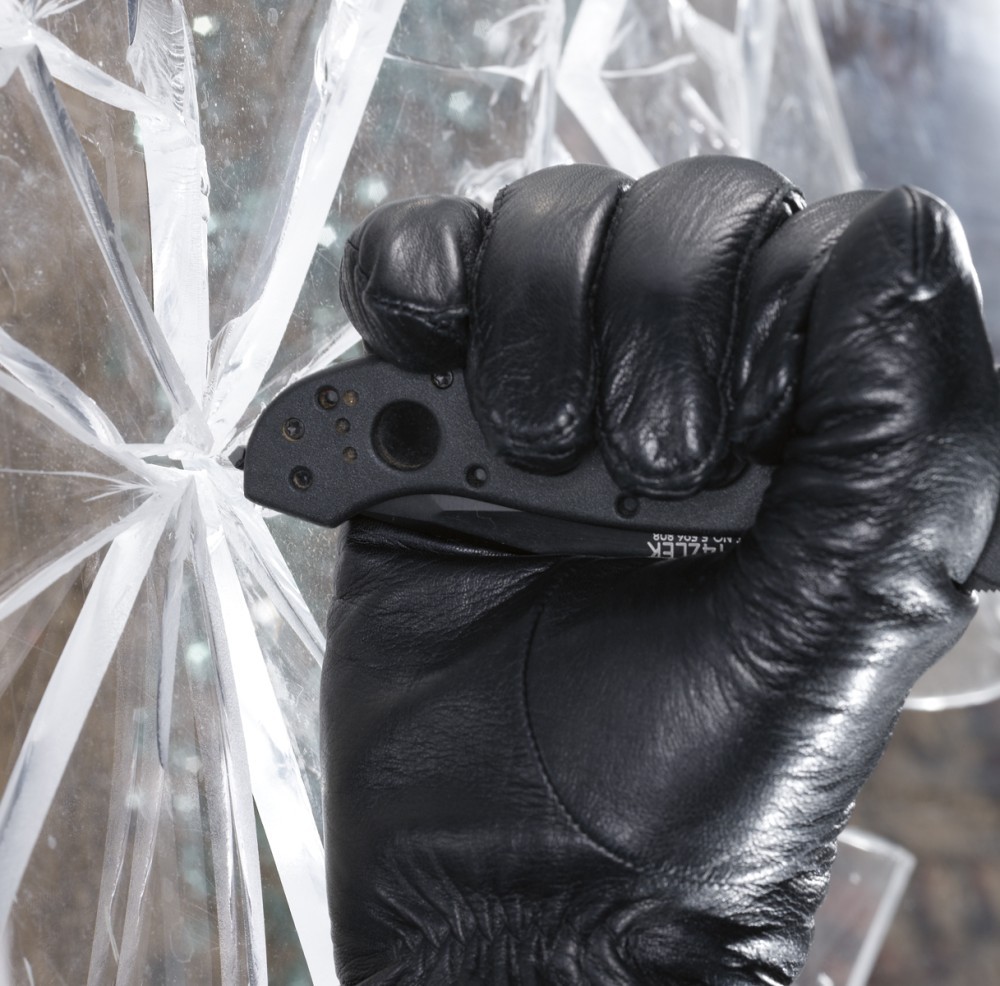 Ostrze ząbkowane: Tak | Kolor: Czarny | Opakowanie: Pudełko kartonowe | Waga (g): 105 | Rodzaj ostrza:: Spear point | Stal: AUS 8 | Wykończenie ostrza: Azotek tytanu - czarne | Długość po złożeniu (cm): 12.4 | Długość ostrza (cm): 8.5 | Rękojeść: Zytel | Twardość materiału ostrza::: 58-59 HRC | Projektant: Kit Carson | Długość całkowita (cm): 20.9 | Blokada ostrza: Locking Liner | Grubość ostrza (cm): 0.3 | Rodzaj ząbkowania ostrza: Combo - LifeGun.pl NÓŻ CRKT M16-13ZLEK-3