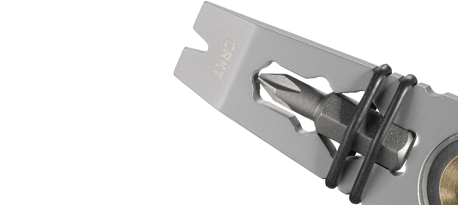 Multitool CRKT Pry Cutter 9913 To kompaktowe narzędzie wielofunkcyjne z brelokiem jest na tyle małe, że można je wszędzie zabrać ze sobą; utylitarne rozwiązanie pracy w podróży. Będące częścią kolekcji Scout Tools Joe Wu, narzędzie Pry Cutter Keychain Tool zawiera kilka kluczowych elementów, od przecinaka do przewodów po prostego wkrętaka na bity, dzięki czemu jest tak - LifeGun.pl Multitool CRKT Pry Cutter 9913-5