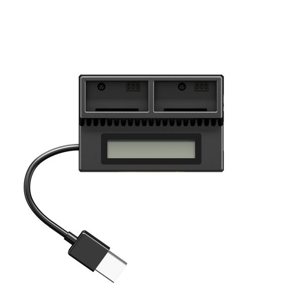 Ładowarka Nitecore do Baterii GoPro Hero3/3+ UGP3 Ładowarka USB marki Nitecore przeznaczona do akumulatorów do kamery Go Pro Hero3/3+. Wyposażona jest w inteligentny wyświetlacz LCD pokazujący stan naładowania akumulatora. Ładowarka zapewnia ochronę przed odwrotną polaryzacją, dzięki czemu nie ma ryzyka uszkodzenia urządzenia przez niewłaściwe włożenie akumulatorów. Ładowarka do GoPro wyposażona jest w - LifeGun.pl Ładowarka USB Nitecore do Baterii GoPro Hero3/3+ UGP3-4