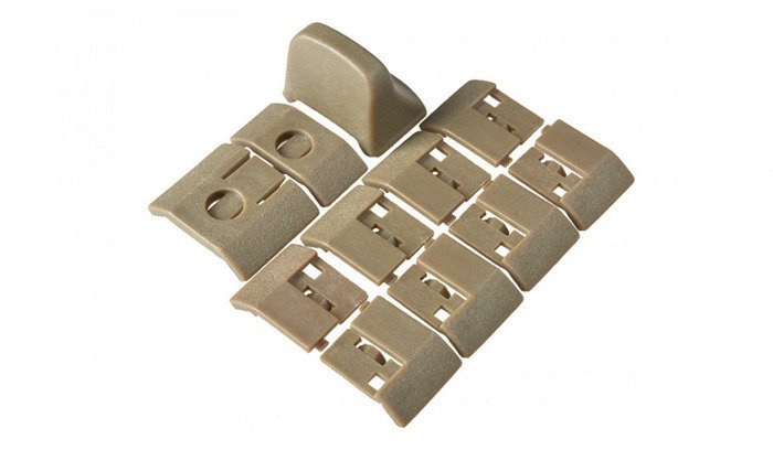 Wieloelementowa osłona szyny KeyMod umożliwiająca poprawę wygody obsługi borni i personalizację dzięki modułowej konstrukcji. Cechy: - niskoprofilowa konstrukcja - modularne, łączące się ze sobą panele - chroni dłoń przed gorącem emitowanym przez rozgrzaną lufę - dołączony Hand stop dla zwiększonej kontroli nad bronią W zestawie: - 4 panele KeyMod (każdy składający się z dwóch części) - LifeGun.pl Strike Industries - Osłona szyny KeyMod Cover - Coyote Brown-1