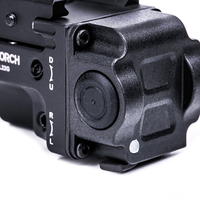 Latarka Nextorch WL22 G to latarka pistoletowa z wbudowanym celownikiem laserowym (zielona kropka), zapewniająca maksymalną moc światła 650 lumenów i zasięgiem wiązki światła 130 m. Latarka zasilana jest wbudowanym akumulatorem o pojemności 250 mAh. Dzięki innowacyjnemu systemowi szyn montażowych możesz samodzielnie zainstalować i zdemontować latarkę. WL22 G jest kompatybilna z szynami Picatinny i Glock 1913. Wykorzystuje obustronny przełącznik, który umożliwia - LifeGun.pl Latarka z laserem Nextorch WL22 G 650 Lumenów-3