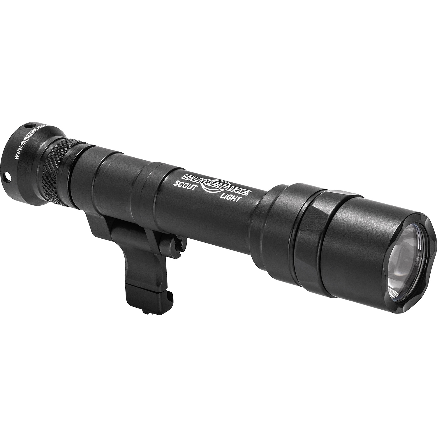 Latarka SUREFIRE M640U-BK-PRO SCOUT LIGHT PRO to profesjonalna, pancerna konstrukcja.Źródłem światła jest praktycznie niezniszczalna dioda LED o mocy 1000 lumenów, zasilana dwoma bateriami litowymi 123a (w zestawie).Soczewka TIR generuje skupioną wiązkę dalekiego zasięgu z dużą ilością światła otaczającego, jest idealna do operacji bliskiego i dalekiego zasięgu.Optymalizacja położenia latarki względem szyny jest możliwa dzięki nowemu, niskoprofilowemu uchwytowi SureFire (LPM).Zapewnia to niespotykaną wszechstronność.LPM można łatwo i szybko przymocować do - LifeGun.pl LATARKA SUREFIRE M640U-BK-PRO SCOUT LIGHT PRO-2