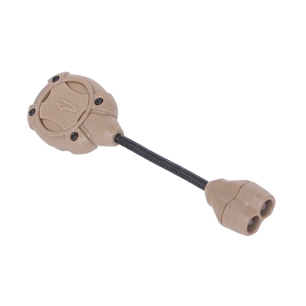 Latarka nahełmowa Switch® MPLS wyposażona w diodę IR, wyprodukowana przez renomowaną amerykańską firmę Princeton Tec® zestaw Switch® Modular Personal Lighting System. Jest to niezwykle funkcjonalny i efektywny, a zarazem charakteryzujący się niewielkimi rozmiarami system oświetlenia przeznaczony do montażu na krawędzi hełmów lub do oporządzenia czy plecaka taktycznego posiadającego pasy zgodne ze standardem MOLLE/PALS. Latarka Switch® - LifeGun.pl Princeton Tec - Latarka nahełmowa IR SWITCH MPLS - 10lm - Tan - MPLS-II-IR/RD-TAN-1