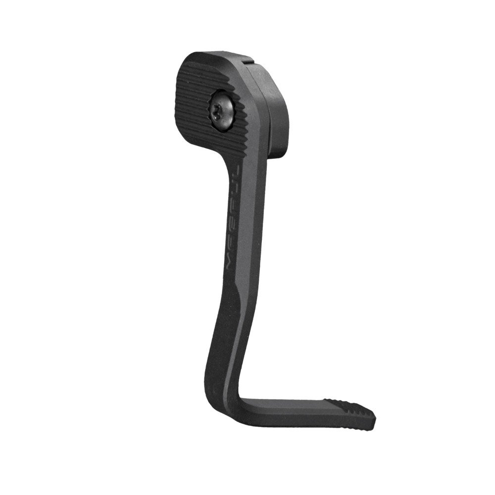 Dźwignia przedłużająca przycisk zrzutu zamka aż do kabłąka, pozwalająca na dynamiczną obsługę palcem wskazującym - Najwyższej jakości aluminium 6061-T6 - Łatwy montaż za pomocą dołączonego klucza torx - Wkładka Nyloc® Blue ograniczająca luzowanie - Dla użytkowników lewo- i praworęcznych UWAGA: Dźwignia nie jest kompatybilna z bronią w kalibrze 7,62x51 / .308 Winchester oraz większością niestandardowych - LifeGun.pl Magpul - Dźwignia zwalniacza zamka B.A.D. Lever AR15/M4 - MAG980-1