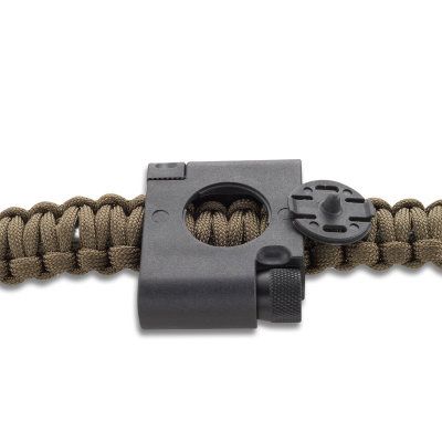 Kompas i krzesiwo CRKT 9701 Kompas z krzesiwem od CRKT to drobiazg, który może uratować życie i odnaleźć się w terenie. Kompas przeznaczony przede wszystkim do użytku z bransoletką survivalową CRKT, ale jego rozmiar pozwala na przenoszenie go w kieszeni spodni czy w plecaku. - LifeGun.pl Kompas i krzesiwo CRKT 9701-7