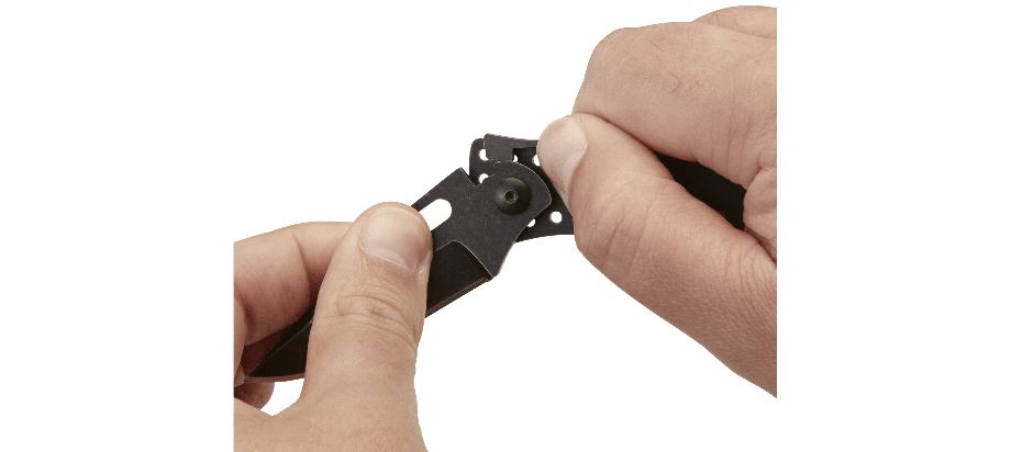 Asystent otwierania: Nie | Ostrze ząbkowane: Nie | Futerał: Nie | Opakowanie: Pudełko kartonowe | Waga (g): 65 | Projektant: Pat & Wes Crawford | Długość całkowita (cm): 15.7 | Blokada ostrza: Lock Back | Grubość ostrza (cm): 0.27 | Rękojeść: Stal nierdzewna | Twardość materiału ostrza::: 57-59 HRC | Stal: 8Cr13MoV | Wykończenie ostrza: Piaskowanie | Długość po złożeniu (cm): 9.3 | Długość ostrza (cm): 6.5 - LifeGun.pl Nóż Składany CRKT 2784 Desta™-6