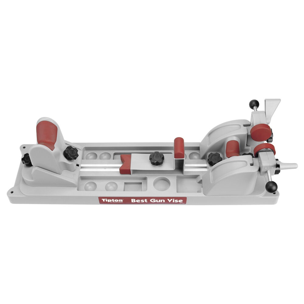 Stojak Tipton Best Gun Vise 181181 pozwala użytkownikowi na ustawienie swojej broni w idealnej pozycji podczas czyszczenia i konserwacji. Jest wyposażonw w kilka regulowanych elementów, pozwalających na ułożenie broni w bezpiecznej i stabilnej pozycji. Tylna podstawa zawiera dwa regulowane zaciski dla lepszego chwytu. Stojak Best Gun Vise jest wykonany z wysokiej jakości odpornego materiału, który wytrzyma długie lata użytkowania. - LifeGun.pl Stojak Tipton do czyszczenia broni Best Gun Vise 181181-1