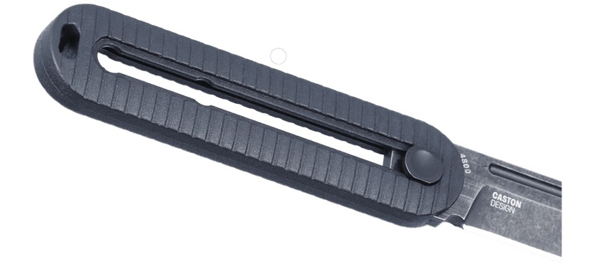 Zaprojektowany przez Darriela Castona KATANA X z systemem otwierania OTF, doskonale sprawdza się przy codziennych czynnościach, od rozcinania kopert po otwieranie kartonowych pudełek.Stal ostrza D2 zapewnia doskonałe właściwości tnące a rękojeść Grivory® łączy wytrzymałość z minimalną wagą.W komplecie z funkcjonalną smyczą.Katana X to fuzja minimalizmu z użytecznością.Ten nóż ma wszystko, czego potrzebujesz i nic, czego nie potrzebujesz.Cechy: Stal ostrza: D2 - LifeGun.pl NÓŻ CRKT 4800 KATANA X BLACK-4