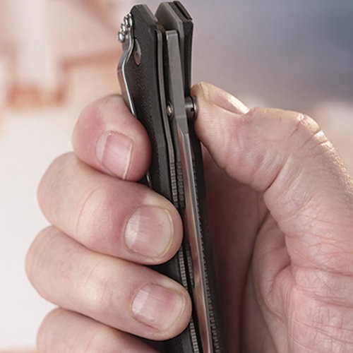 Asystent otwierania: OutBurst | Ostrze ząbkowane: Tak | Opakowanie: Pudełko kartonowe | Waga (g): 147 | Rodzaj ostrza:: Drop point | Długość całkowita (cm): 21.6 | Blokada ostrza: Locking Liner | Grubość ostrza (cm): 0.3 | Rodzaj ząbkowania ostrza: Triple-Point Serrations | Twardość materiału ostrza::: 58-59 HRC | Stal: AUS 8 | Wykończenie ostrza: Satynowe | Długość po złożeniu (cm): 12.4 | Długość ostrza (cm): 8.9 | Rękojeść: Zytel - LifeGun.pl Nóż CRKT 6835 Lift Off-3