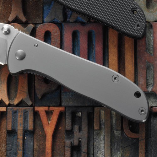 Ostrze ząbkowane: Nie | Opakowanie: Pudełko kartonowe | Waga (g): 91 | Rodzaj ostrza:: Drop point | Długość całkowita (cm): 16.5 | Blokada ostrza: Frame Lock | Grubość ostrza (cm): 0.23 | Rękojeść: Stal nierdzewna | Twardość materiału ostrza::: 58-59 HRC | Stal: 8Cr14MoV | Wykończenie ostrza: Satynowe | Długość po złożeniu (cm): 9.3 | Długość ostrza (cm): 7.3 - LifeGun.pl Nóż CRKT 6450S Drifter Stainless-3