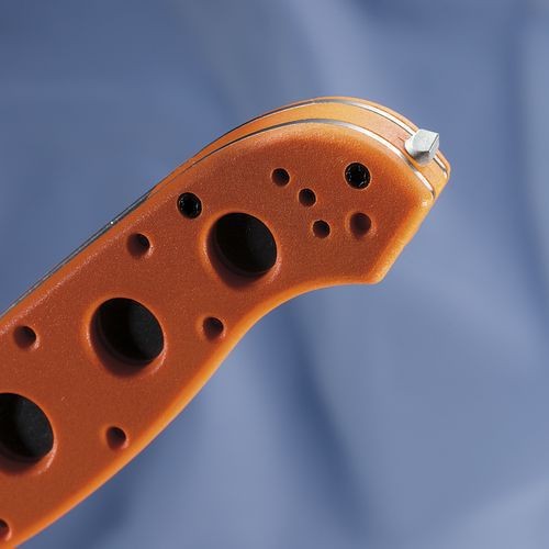 Ostrze ząbkowane: Tak | Kolor: Pomarańczowy | Opakowanie: Pudełko kartonowe | Waga (g): 176 | Rodzaj ostrza:: Tanto | Stal: AUS 8 | Wykończenie ostrza: Satynowe | Długość po złożeniu (cm): 14 | Długość ostrza (cm): 9.5 | Rękojeść: Zytel | Twardość materiału ostrza::: 58-59 HRC | Projektant: Kit Carson | Długość całkowita (cm): 23.5 | Blokada ostrza: Locking Liner | Grubość ostrza (cm): 0.35 | Rodzaj ząbkowania ostrza: Combo - LifeGun.pl Nóż ratunkowy CRKT M16-14ZER-4