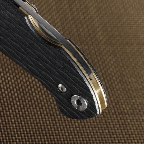 Ostrze ząbkowane: Nie | Opakowanie: Pudełko kartonowe | Wykończenie ostrza: Satynowe | Twardość materiału ostrza::: 58-59 HRC | Rodzaj ostrza:: Classic Drop Point | Projektant: Ron Lake | Blokada ostrza: Lock Back | Długość ostrza (cm): 7.9 | Grubość ostrza (cm): 0.28 | Waga (g): 88 | Stal: 8Cr14MoV | Rękojeść: Zytel | Długość całkowita (cm): 18,42 | Długość po złożeniu (cm): 10.5 - LifeGun.pl NÓŻ CRKT 7255Z Lake 111 Zytel-5