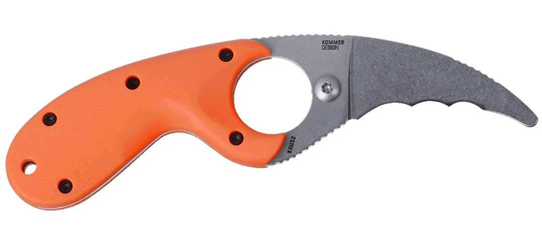 Nóż CRKT 2511ER Bear Claw™ Fixed ORANGE Jest to świetny nóż (ostrze pokryte ząbkami Veff Serration™) do przecinania sieci, pasów i linek, zwłaszcza gdy zależy od tego ludzkie życie. To kompaktowy nóż ze stałym ostrzem i tępą końcówką, która zapobiega penetracji punktowej i czyni go bezpieczniejszym do noszenia – szczególnie w pobliżu tratw i pontonów. - LifeGun.pl Nóż CRKT 2511ER Bear Claw™ Fixed ORANGE-1