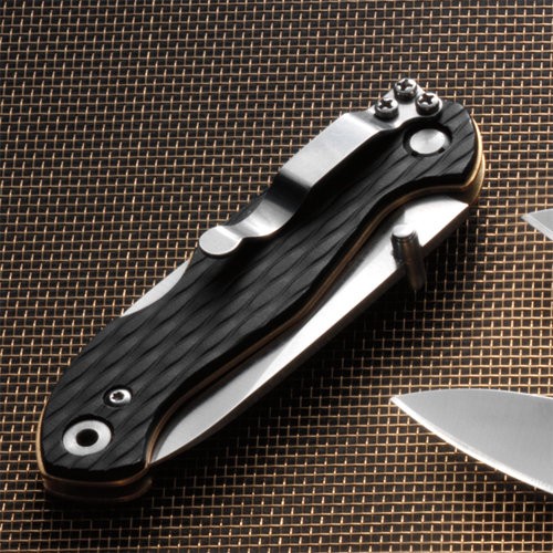 Ostrze ząbkowane: Nie | Opakowanie: Pudełko kartonowe | Wykończenie ostrza: Satynowe | Twardość materiału ostrza::: 58-59 HRC | Rodzaj ostrza:: Classic Drop Point | Projektant: Ron Lake | Blokada ostrza: Lock Back | Długość ostrza (cm): 7.9 | Grubość ostrza (cm): 0.28 | Waga (g): 88 | Stal: 8Cr14MoV | Rękojeść: Zytel | Długość całkowita (cm): 18,42 | Długość po złożeniu (cm): 10.5 - LifeGun.pl NÓŻ CRKT 7255Z Lake 111 Zytel-6