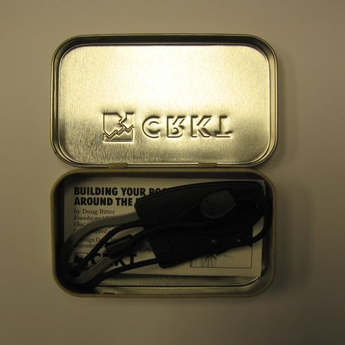 Ostrze ząbkowane: Nie | Opakowanie: Pudełko kartonowe | Wykończenie ostrza: Piaskowanie | Blokada ostrza: Ostrze stałe | Długość ostrza (cm): 4,37 | Rękojeść: 2CR13 | Stal: 2CR13 | Waga (g): 26 | Długość całkowita (cm): 9,52 | Grubość ostrza (cm): 0,30 | Projektant: Doug Ritter | Rodzaj ostrza:: Wide-Chord Drop Point | Twardość materiału ostrza::: 51-53 HRC - LifeGun.pl Nóż CRKT 2380 RSK Mk5-3