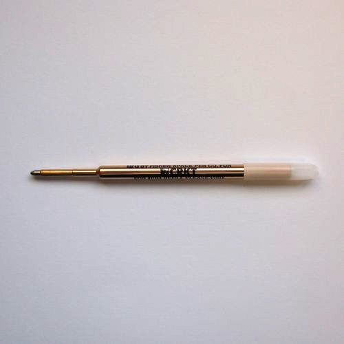 Wkład do długopisu CRKT Tao Pen Wkład do długopisów taktycznych CRKT Pen Refill Black Ink Medium Point Standard 3.5 pasuje do długopisu taktycznego Tao Pen zaprojektowanego przez Allena Elishewitza.Wkład zdolny jest zapisać 15.000 metrów w zależności od sposobu pisania. Jest to wynik 3,5 razy dłuższy od typowego wkładu.Tao oznacza drogę - fundament lub też - LifeGun.pl Wkład do długopisu CRKT Tao Pen-1