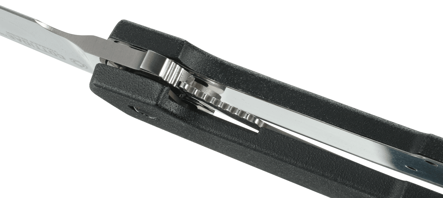 Nóż CRKT 6321 Cottidae Nóż CRKT Cottidae został stworzony z myślą o ciężkiej pracy, której nie są straszne zabrudzenia. Wyposażony w system Field Strip gen II, szybko się rozkłada bez użycia narzędzi, co ułatwia czyszczenie. System wspomaganego otwierania IKBS ™ i głownia z flipperem daje możliwość otwarcia noża w ułamku sekundy. Ostrze wykonane ze stali d2 jest mocne i bardzo dobre - LifeGun.pl Nóż CRKT 6321 Cottidae-3