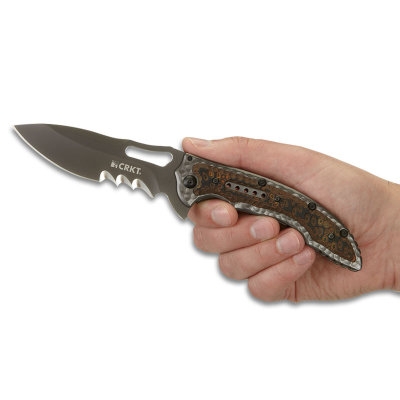 Ostrze ząbkowane: Tak | Opakowanie: Pudełko kartonowe | Waga (g): 173 | Rodzaj ostrza:: Drop point | Stal: 8Cr13MoV | Wykończenie ostrza: Czarne EDP | Długość po złożeniu (cm): 12.6 | Długość ostrza (cm): 10.1 | Twardość materiału ostrza::: 58-60 HRC | Projektant: Flavio Ikoma | Długość całkowita (cm): 22.6 | Blokada ostrza: Frame Lock | Grubość ostrza (cm): 0.4 | Rodzaj ząbkowania ostrza: Veff Serrations - LifeGun.pl Nóż składany CRKT 5471K Fossil - Black-7