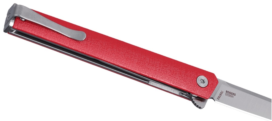 Na pierwszy rzut oka nóż CRKT 7097 RX CEO FLIPPER można pomylić z długopisem schowanym w kieszeni koszuli. Dzięki wyjątkowo niskiemu profilowi i brakowi kompromisów w zakresie użyteczności i ergonomii, ucieleśnia ducha pracy w codziennym noszeniu. Jest kompaktowy, lekki i bardzo użyteczny. Cechy: Ostrze: Stal AUS 8 Krawędź: Gładka Wykończenie: Satynowane Długość ostrza: 85.14 mm Grubość ostrza: 2.29 - LifeGun.pl Nóż CRKT 7097 RX CEO FLIPPER-4