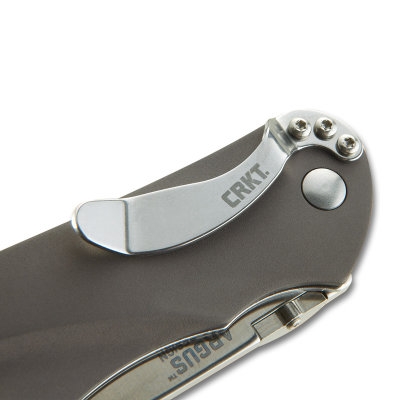 Ostrze ząbkowane: Nie | Opakowanie: Pudełko kartonowe | Waga (g): 119 | Rodzaj ostrza:: Drop point | Stal: AUS 8 | Wykończenie ostrza: Satynowe | Długość po złożeniu (cm): 11.6 | Długość ostrza (cm): 9 | Twardość materiału ostrza::: 57-58 HRC | Projektant: Matthew Lerch | Długość całkowita (cm): 20.6 | Blokada ostrza: Liner Lock + Fire Safe | Grubość ostrza (cm): 0.30 | Rękojeść: 6061 Aluminum - LifeGun.pl Nóż CRKT 7030 Argus Folding Knife-5