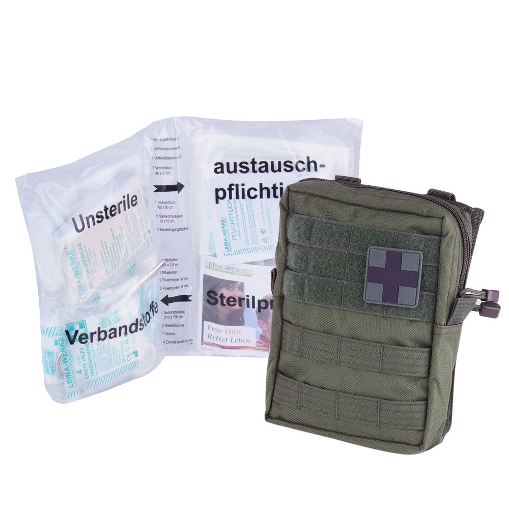 Apteczka MOLLE 43-piece First Aid Set z wyprodukowaną przez firmę Leina-Werke GmbH zawartością. Całość zamknięta jest w pokrowcu Belt Pouch Large w kolorze zielonym OD. Pokrowiec wykonany został z poliestru Oxford od wewnątrz pokrytego warstwą PVC. Zamykany jest dwukierunkowym zamkiem błyskawicznym. W środku posiada dodatkowy przedział zabezpieczany rzepem i elastyczne taśmy na drobne akcesoria oraz - LifeGun.pl Mil-Tec - Apteczka duża 43-piece First Aid Set - Zielony OD - 16025501-1