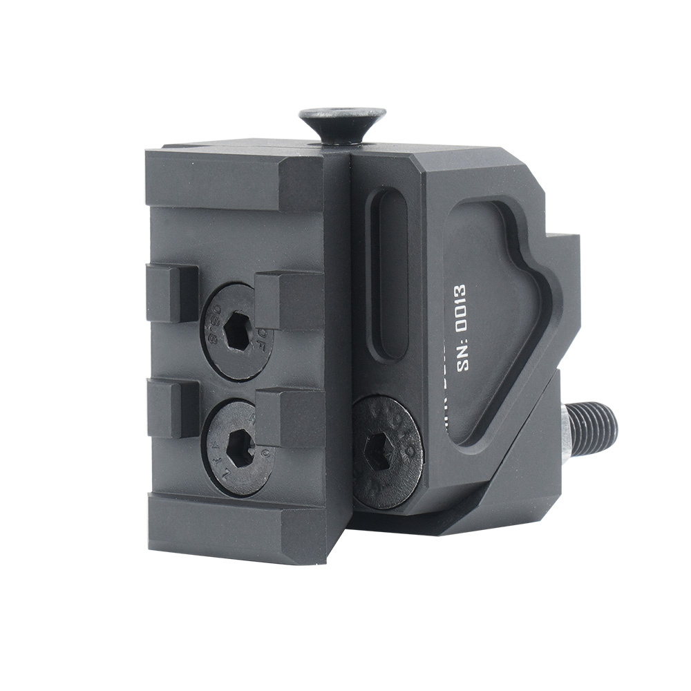 Adapter do montażu kolb w standardzie Picatinny dla karabinków rodziny AKM lub AK74. Wykonana w całości z aluminium z powłoką Cerakote, oznaczenia producenta zostały naniesione grawerem. Umożliwia użycie kolby do broni długiej na przykład od Strike Industries - SI-FSA-DUAL, SI-FSA-DUAL-STOCK lub SI-FSA-DUAL-STAB. Nie wymaga przy tym dodatkowych części do montażu, co zapewnia sprawną instalację. Cechy: - LifeGun.pl FTCS - Adapter do montażu kolb Picatinny dla AKM/AK74 - Cerakote - H-146 - Nr. 26-1