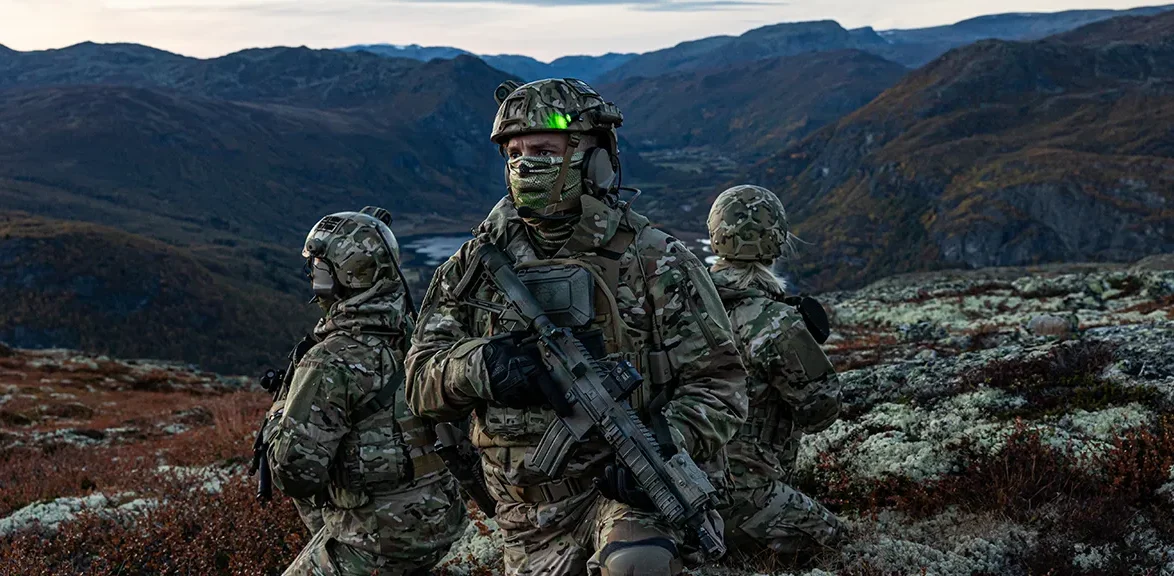 NFM to europejski lider w produkcji umundurowania i wyposażenia taktycznego: mundury wojskowe, kurtki i spodnie taktyczne, hełmy balistyczne, kamuflaż Multicam, systemy ochronne dla wojska i służb mundurowych. - LifeGun.pl nfm group on milipol article banner