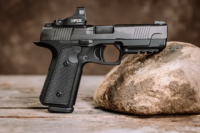 Daniel Defence Daniel H9 kolimatora Eotech EFLX Mini Reflex Sight 01s