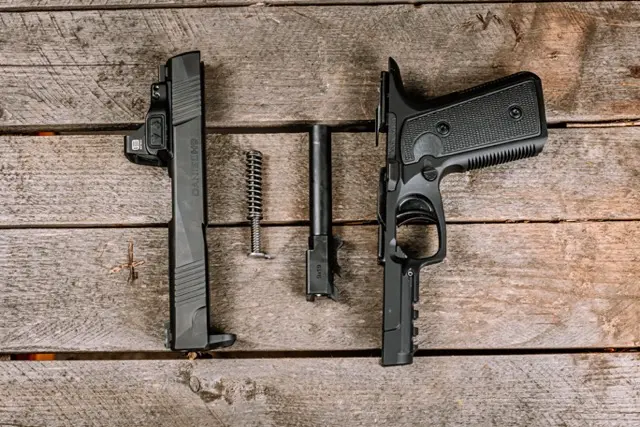 Daniel Defence Daniel H9 kolimatora Eotech EFLX Mini Reflex Sight 11s