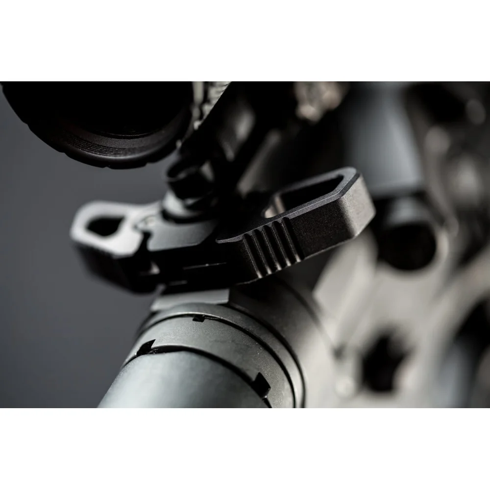 Obustronna wentylowana dźwignia przeładowania Radian Raptor-SD do AR10/SR25 FDE 3 Obustronna wentylowana dźwignia przeładowania Radian Raptor-SD do AR10/SR25 FDE