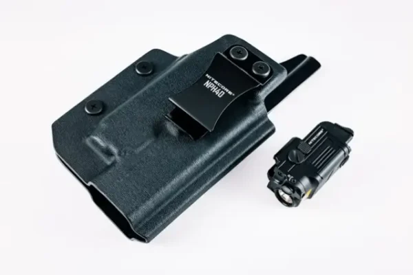 Zestaw do Glock 17/19: Latarka NITECORE NPL25 GL (zielony laser) + kabura NITECORE NPH40 do Glock 17/19 100 Zestaw 4 Zestaw do Glock 17 19 Latarka NITECORE NPL25 GL + kabura NITECORE NPH40 do Glock 17/19