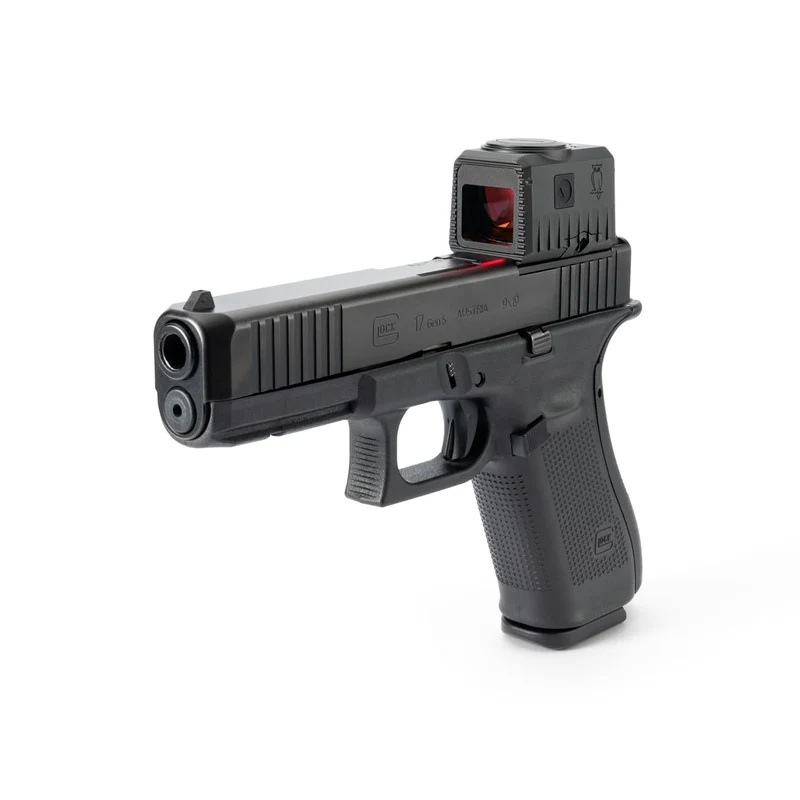 NOBLEX NV 1X25 CS GLOCK MOS został specjalnie opracowany pod system montażowy MOS w Glock'u i wyznacza nowe standardy w zakresie wytrzymałości, precyzji i ergonomii.Kolimator posiada zamkniętą konstrukcję, która niezawodnie chroni system optyczny przed wpływem czynników środowiskowych i zanieczyszczeniami.Została ona zaprojektowana z myślą o najwyższej wytrzymałości i pomyślnie przetestowana przy użyciu ponad 10 000 strzałów kalibru 9 mm.Ponadto celownik charakteryzuje - LifeGun.pl KOLIMATOR NOBLEX NV 1X25 CS GLOCK MOS RED DOT 3 MOA (55810)-5