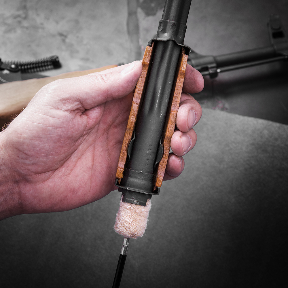 Real Avid - Zestaw do czyszczenia broni Gun Boss® - AK47 - platforma AK - 16 elementów - AVGCKAK47 12 Zdjęcie 12 — SPC-41775