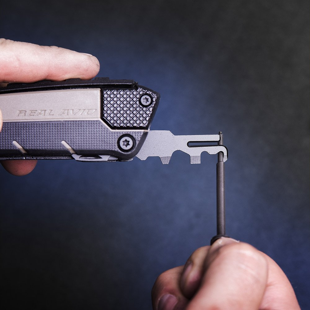 Real Avid - Multitool do konserwacji broni Gun Tool Pro - AR-15 - AVGTPROAR 13 Zdjęcie 14 — SPC-28091