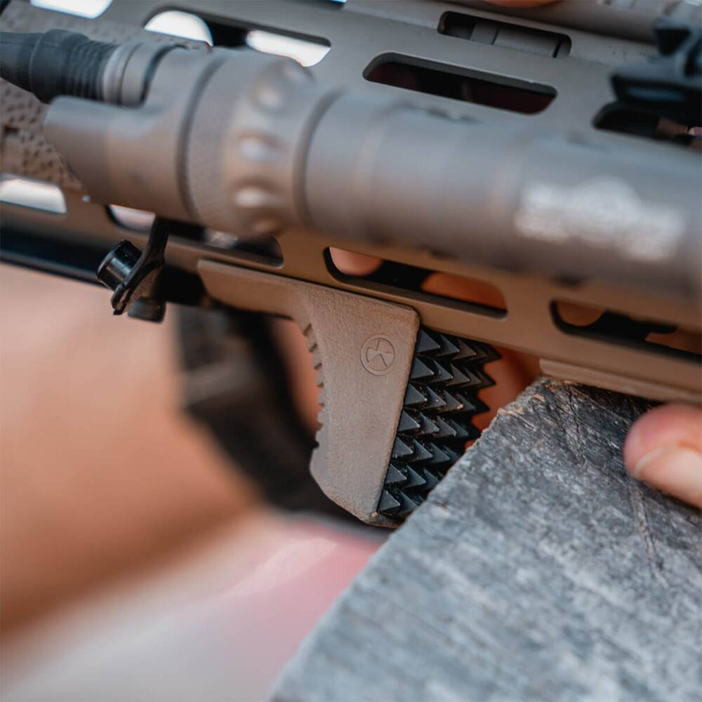 Magpul - Chwyt przedni Barricade Stop - M-LOK - Flat Dark Earth - MAG1295-FDE 5 Zdjęcie 5 — SPC-41735